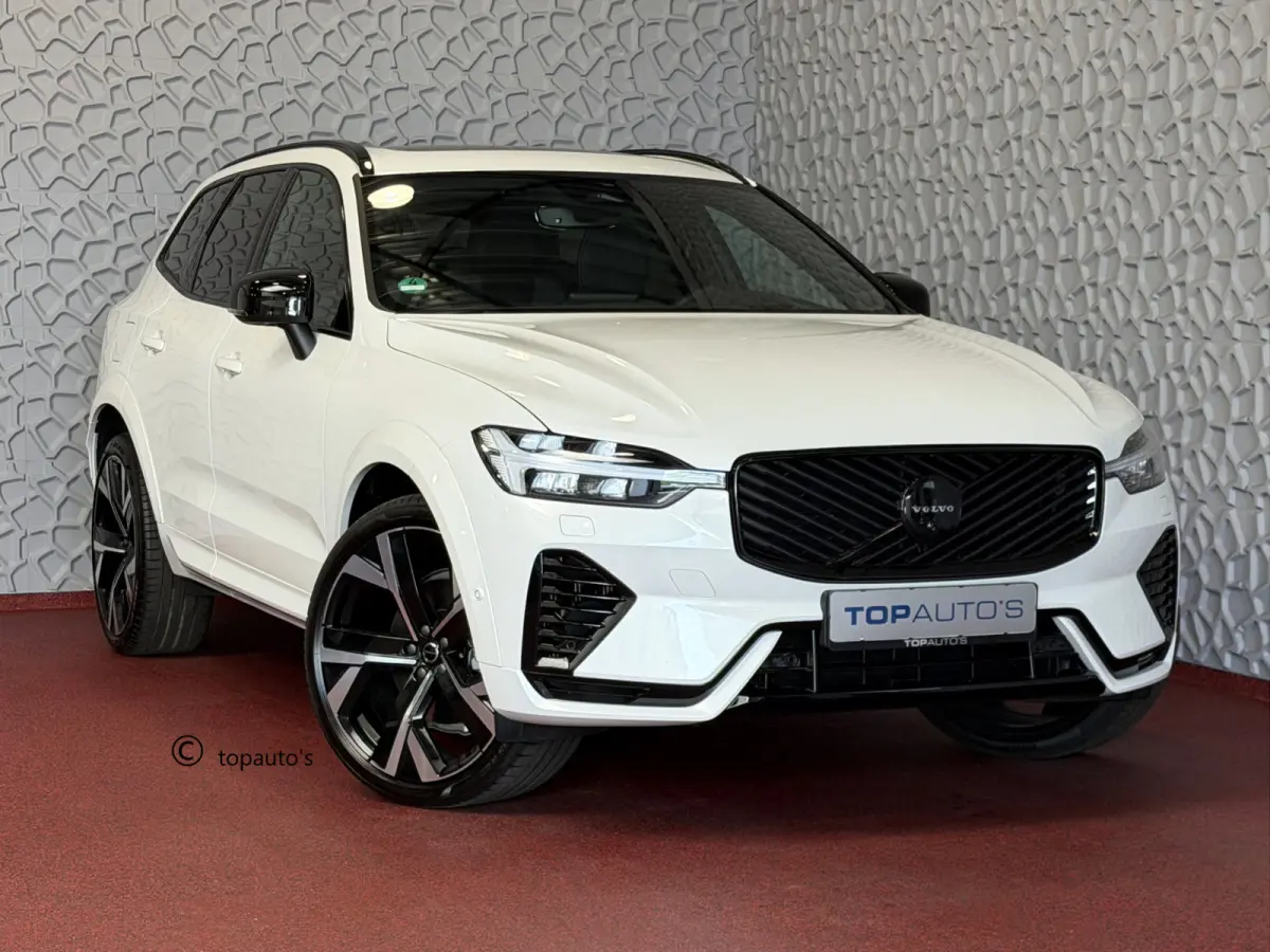 2.0 T8 456PK AWD ULTRA BLACK EDITION STOEL/STUUR.VER. 22''LMV PANO HEADUP HARMAN KARDON