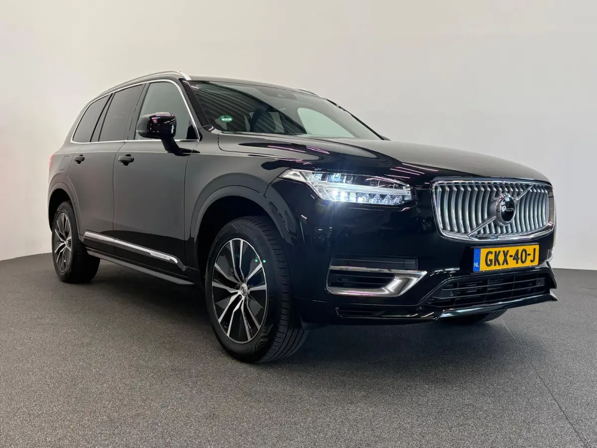 2.0 T8 Recharge AWD Inscription Expression 7-Pers Leder Navigatie Adaptive Cruise Control 19" Lichtmetalen Velgen PDC V+A Climate Control Camera