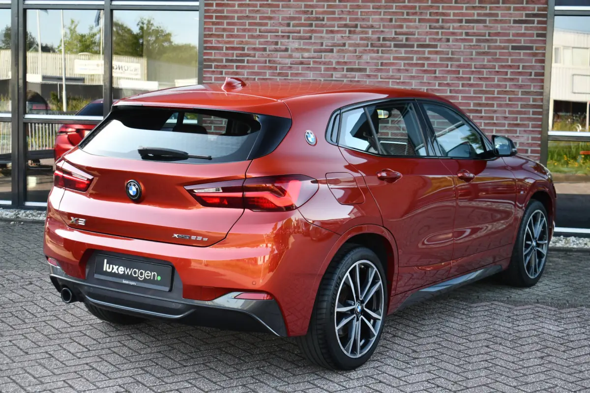 xDrive25e M-Sport Sunset Orange | ACC | Leder | Elek-klep