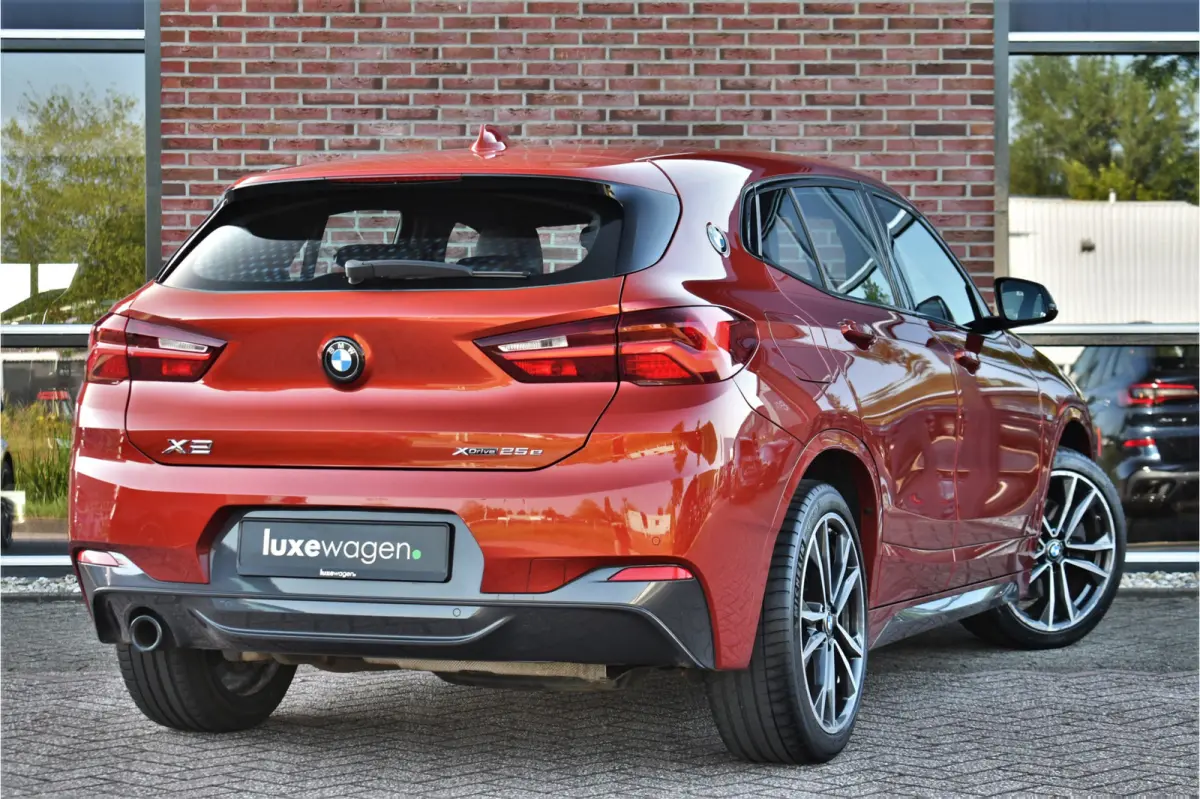 xDrive25e M-Sport Sunset Orange | ACC | Leder | Elek-klep