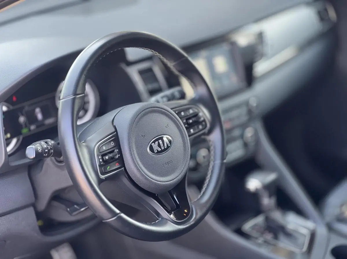 1.6 GDi Hybrid ExecutiveLine Clima Leder Cruise JBL