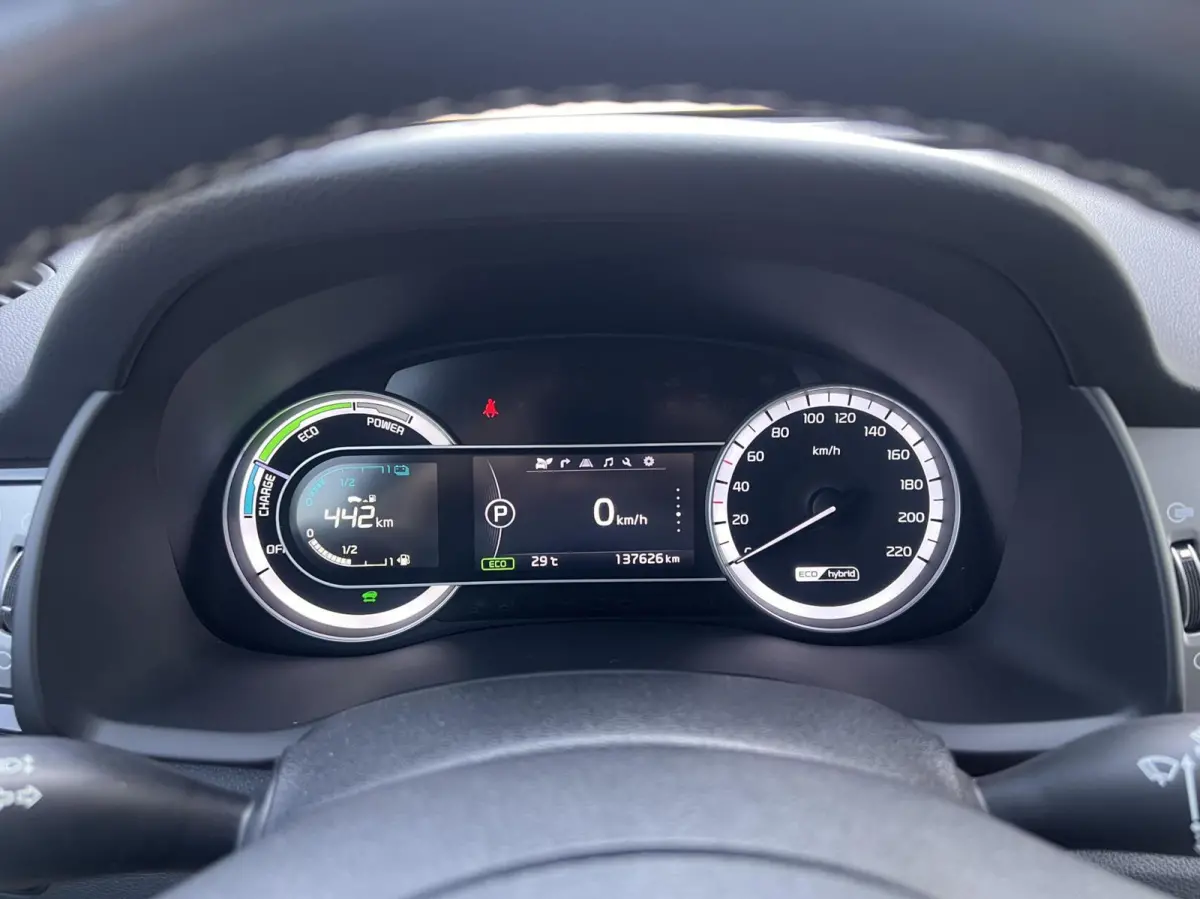 1.6 GDi Hybrid ExecutiveLine Clima Leder Cruise JBL