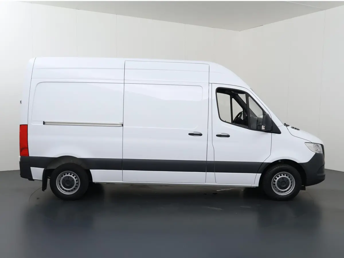 311 CDI | FWD | L2 H2 | Pro | Parkeercamera | Airco | Cruise Control | 3-zits | FWD | Certified