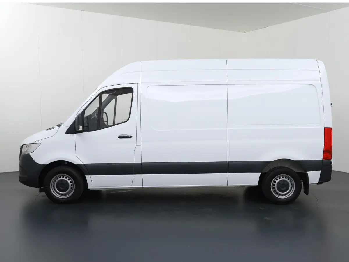 311 CDI | FWD | L2 H2 | Pro | Parkeercamera | Airco | Cruise Control | 3-zits | FWD | Certified
