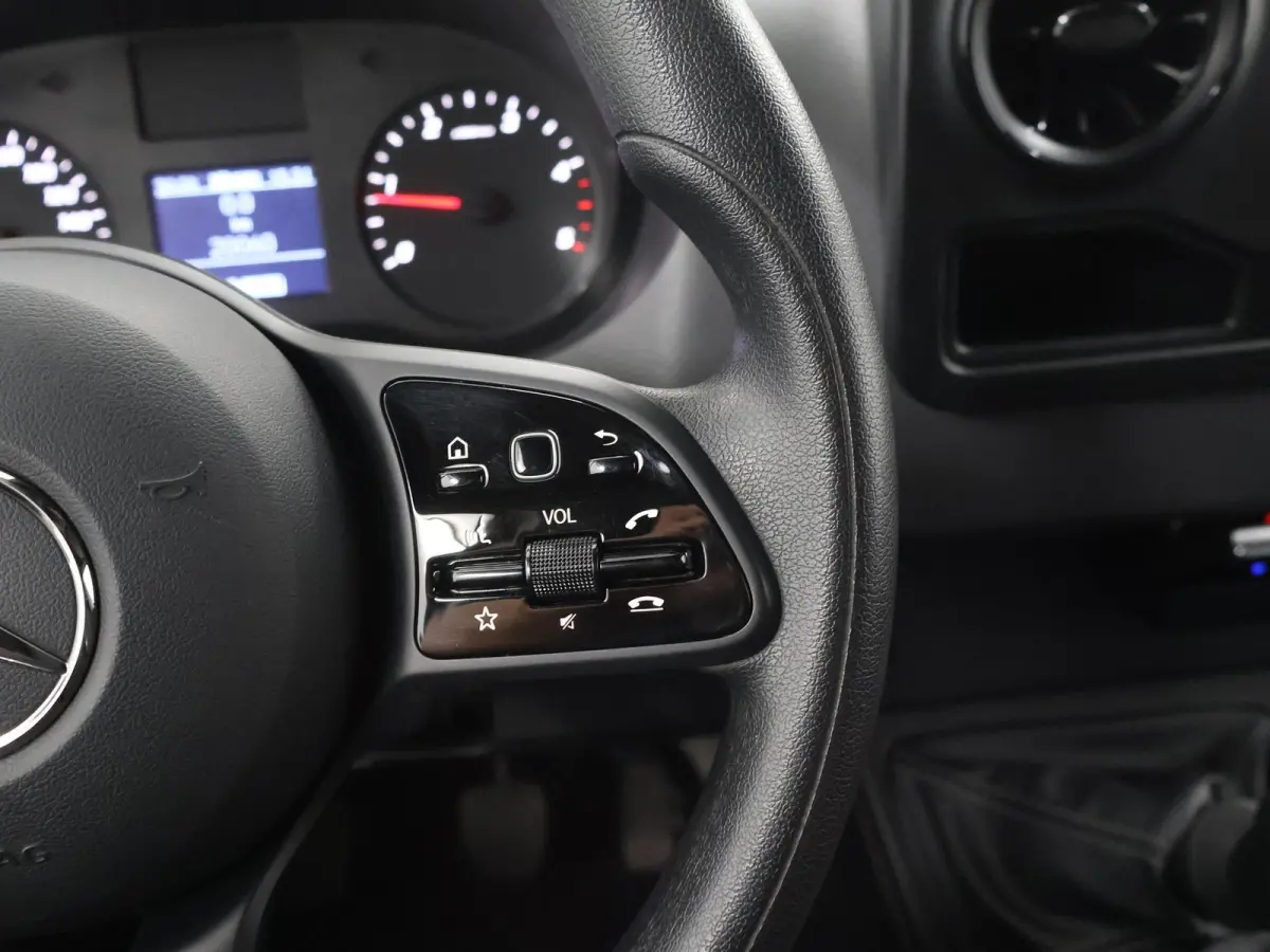 311 CDI | FWD | L2 H2 | Pro | Parkeercamera | Airco | Cruise Control | 3-zits | FWD | Certified