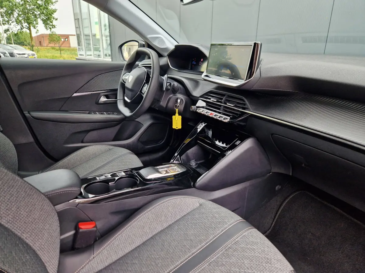 1.2 Hybrid 110 e-DCS6 Allure /Cruise /Carplay