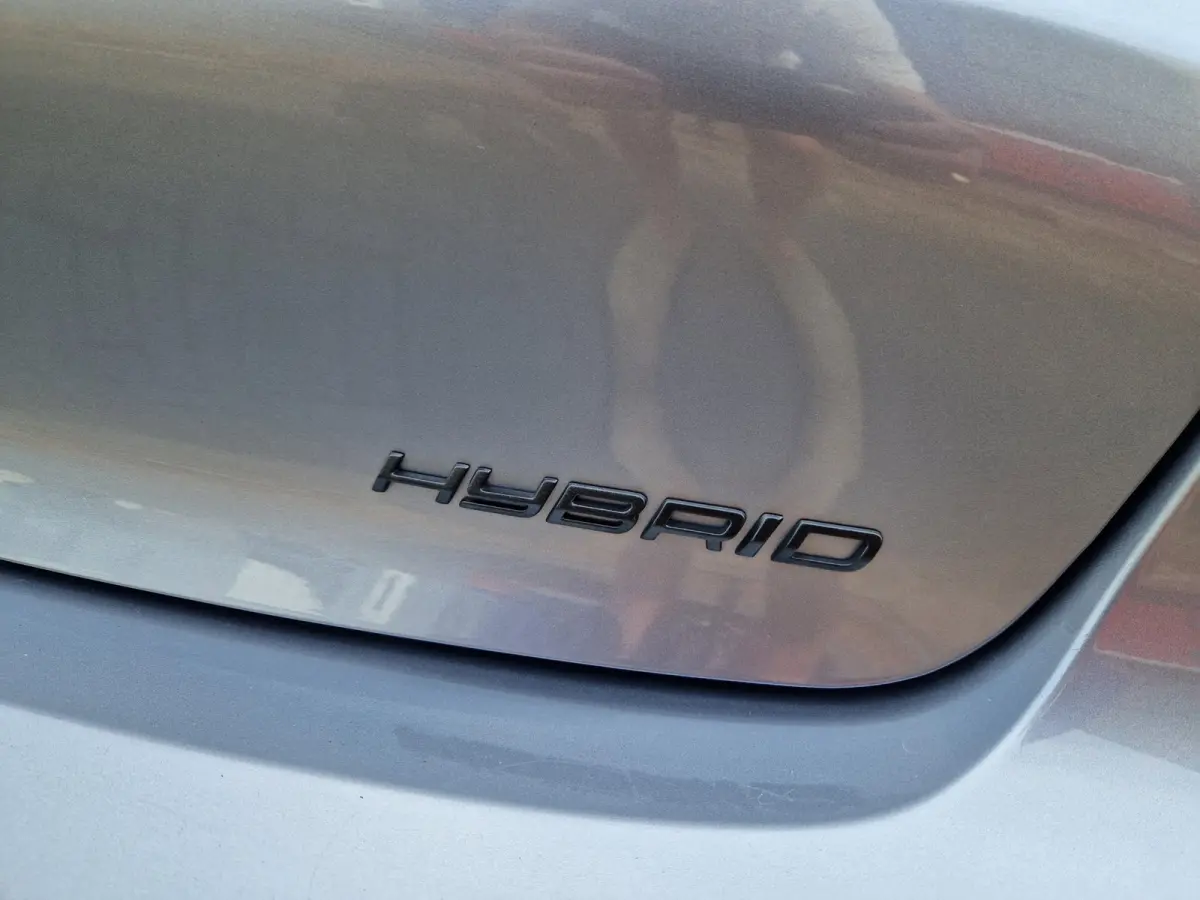1.2 Hybrid 110 e-DCS6 Allure /Cruise /Carplay