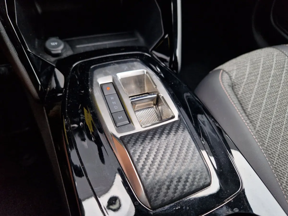 1.2 Hybrid 110 e-DCS6 Allure /Cruise /Carplay