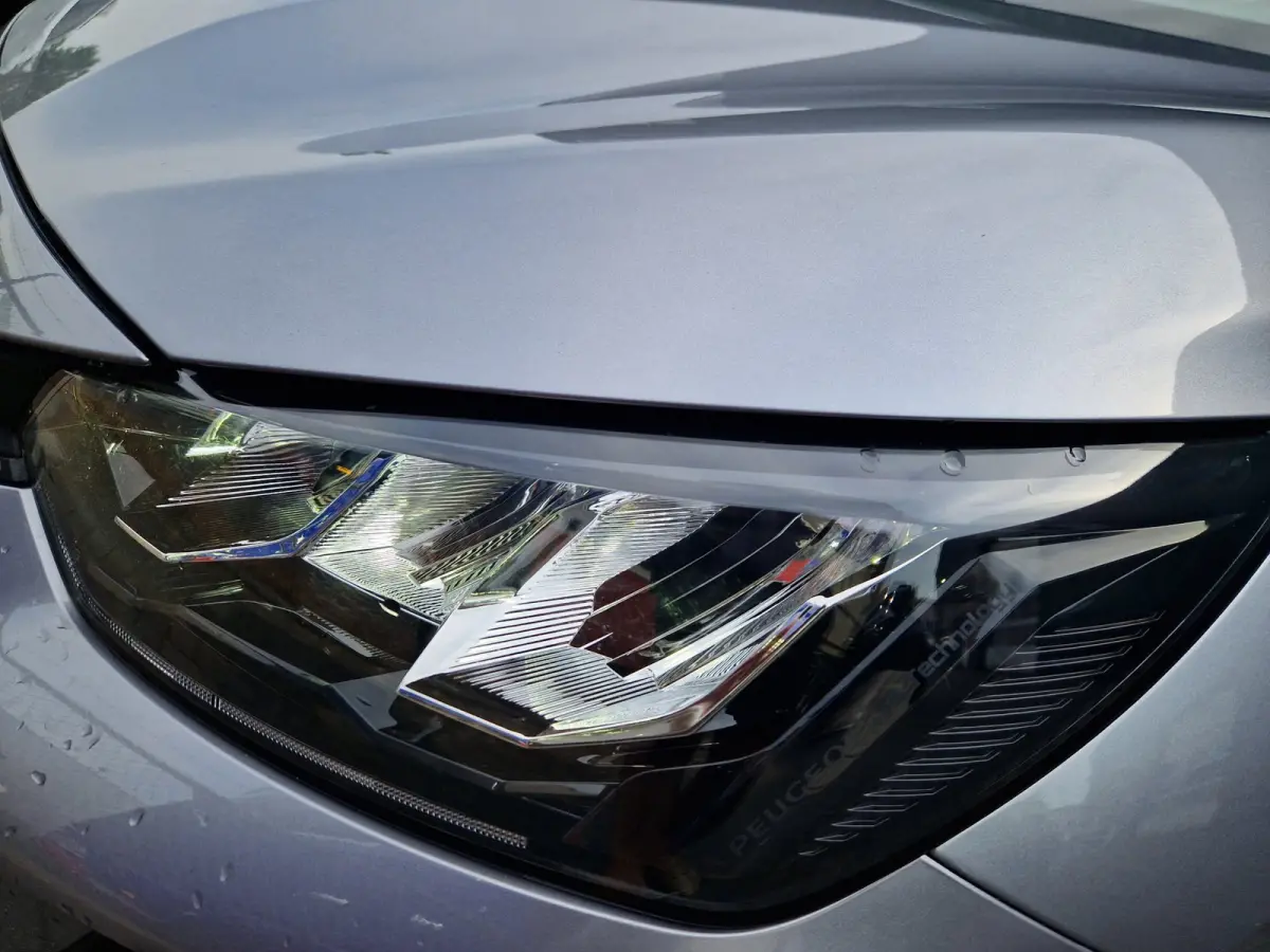 1.2 Hybrid 110 e-DCS6 Allure /Cruise /Carplay