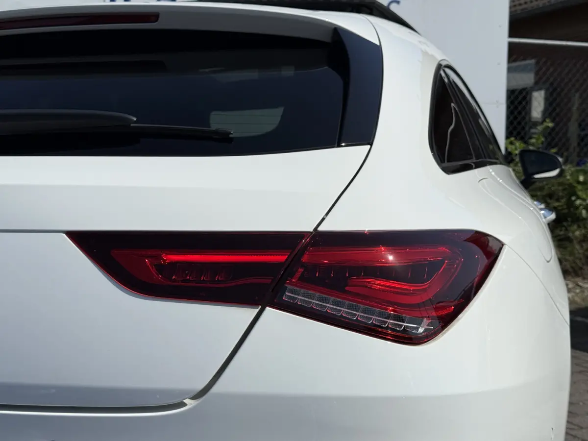 250e AMG Line | Pano | Ambient Light | Camera | Keyless | 18 inch