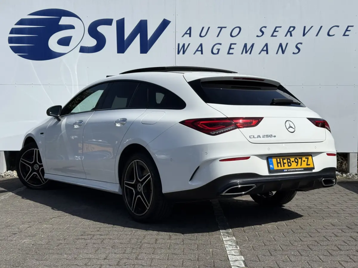 250e AMG Line | Pano | Ambient Light | Camera | Keyless | 18 inch