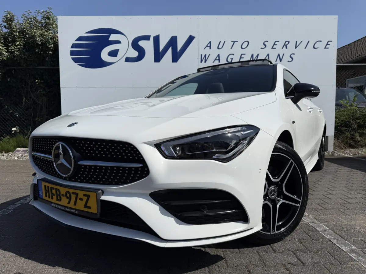 250e AMG Line | Pano | Ambient Light | Camera | Keyless | 18 inch