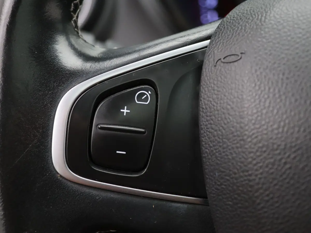 TCe 90pk Bose Panoramadak