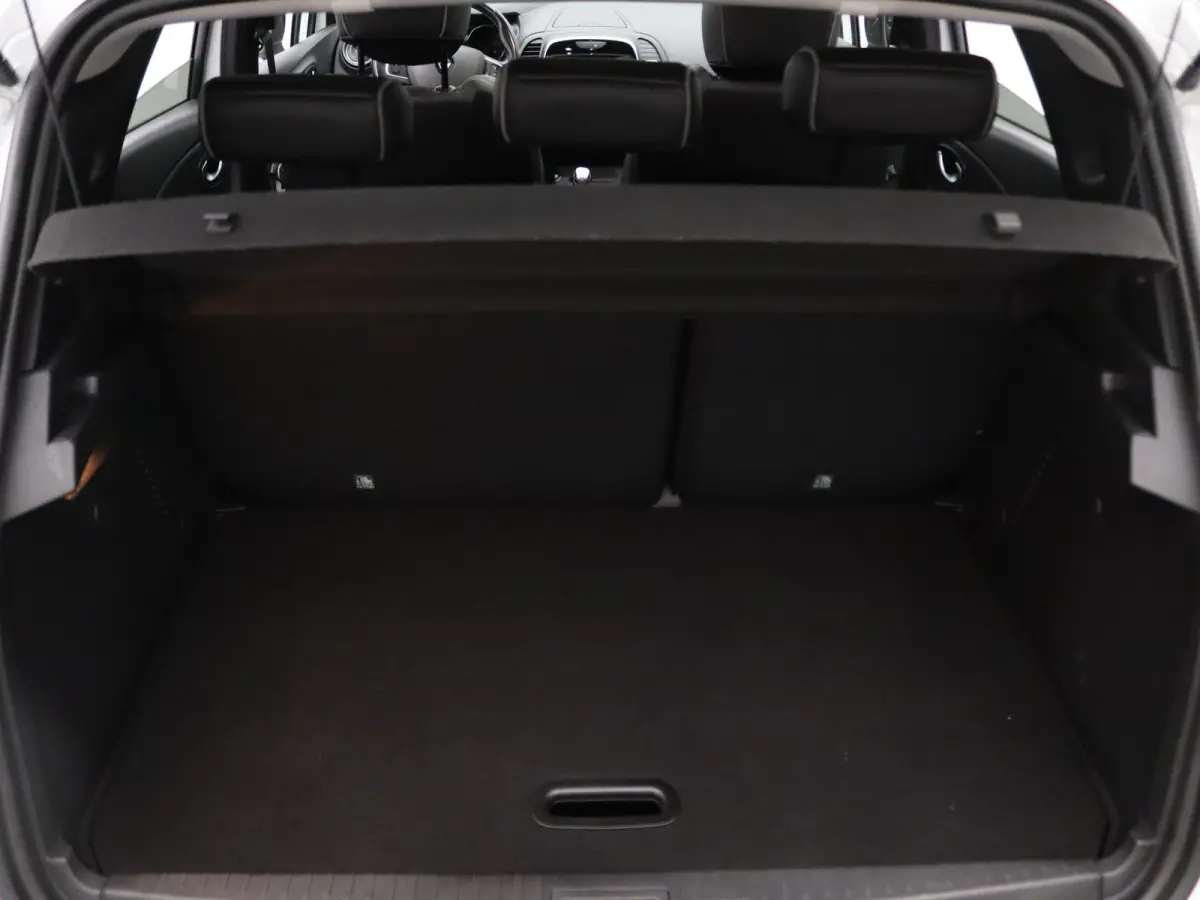 TCe 90pk Bose Panoramadak