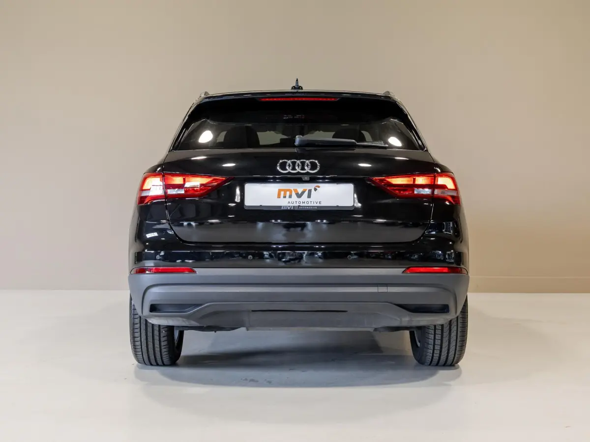 35 TFSI Advanced Pro Line Business / 150pk / Trekhaak / Bang & Olufsen / Achteruitrij camera / Stoelverwarming / Leder /