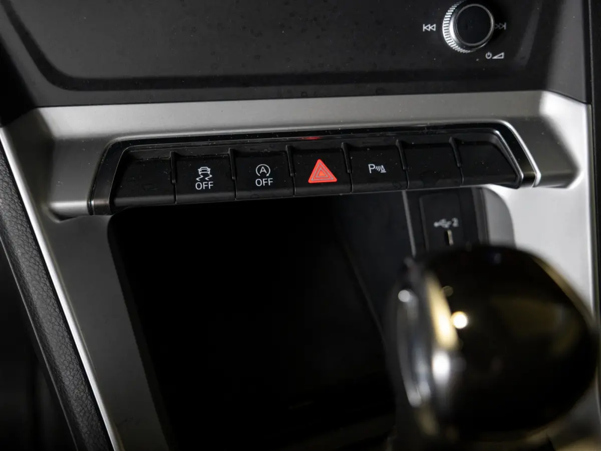 35 TFSI Advanced Pro Line Business / 150pk / Trekhaak / Bang & Olufsen / Achteruitrij camera / Stoelverwarming / Leder /