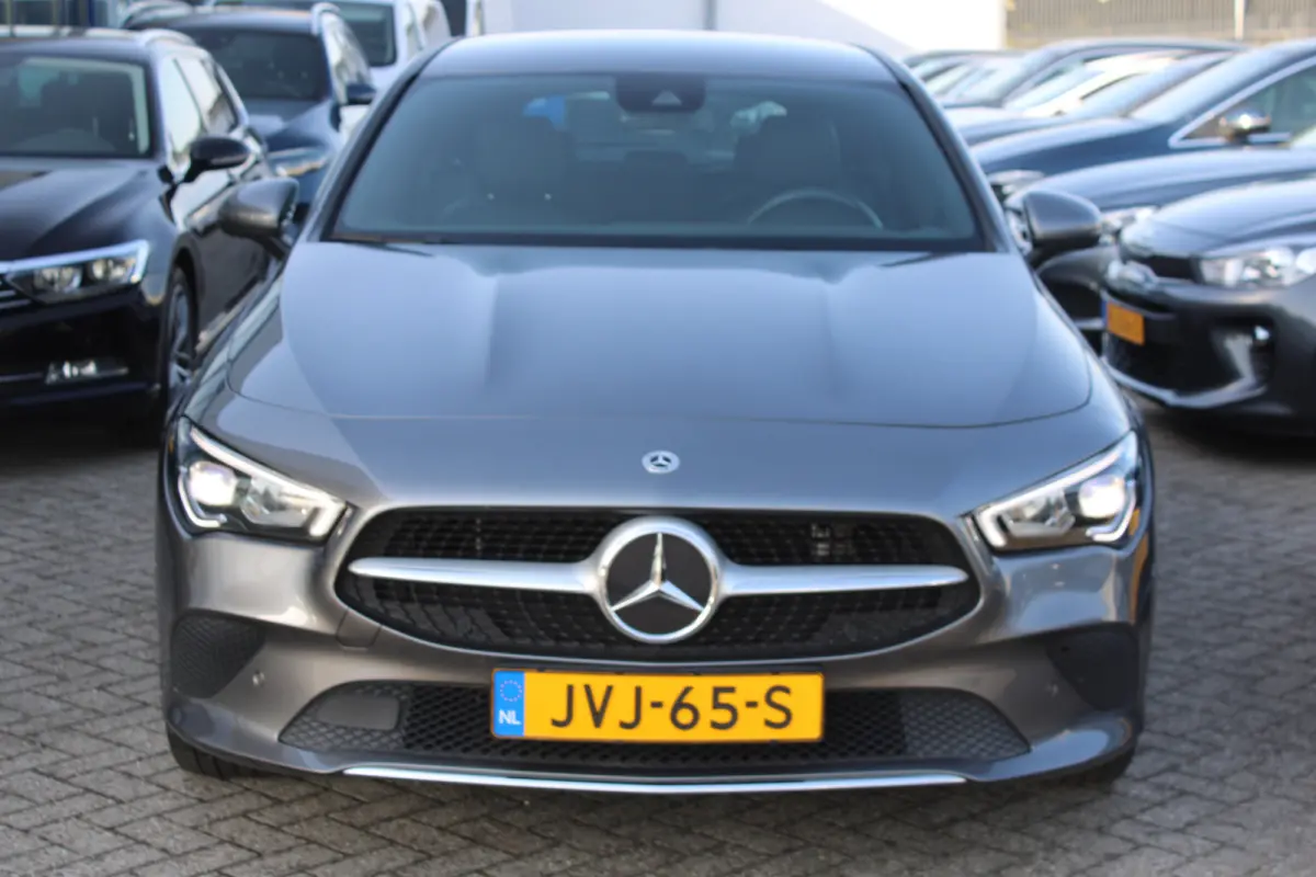 250e AUT8 Luxury Limited LEDER SFEER NAVI CAMERA 18''