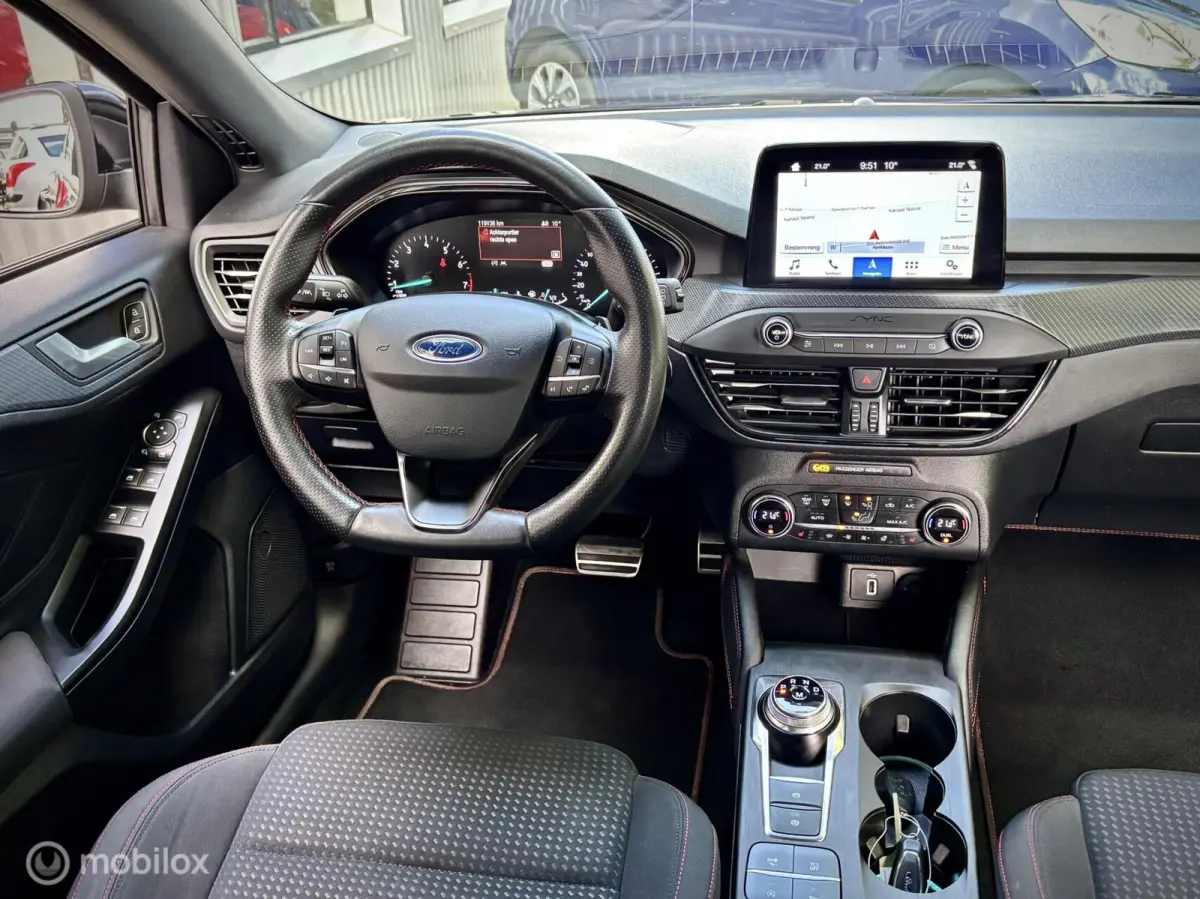 1.5 EcoBoost ST Line. AUTOMAAT, NAVI, CRUISE, CLIMA, XENON
