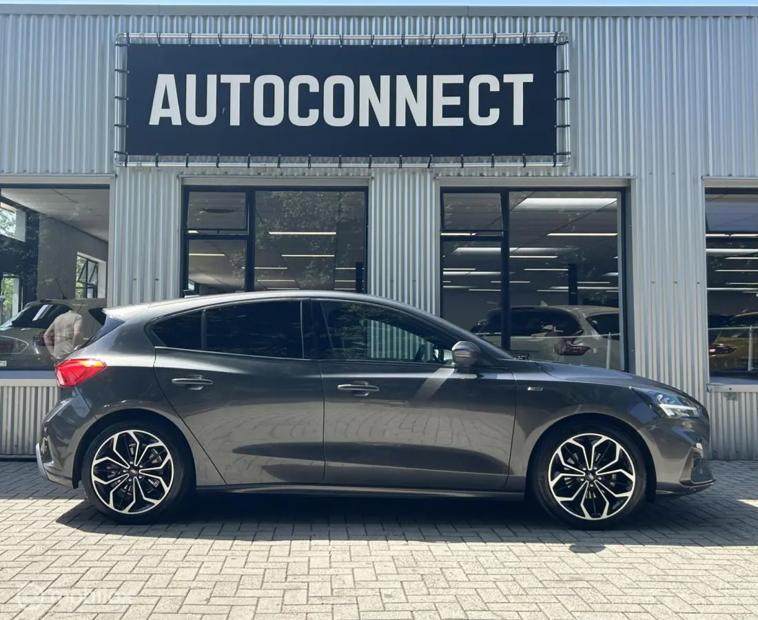 1.5 EcoBoost ST Line. AUTOMAAT, NAVI, CRUISE, CLIMA, XENON