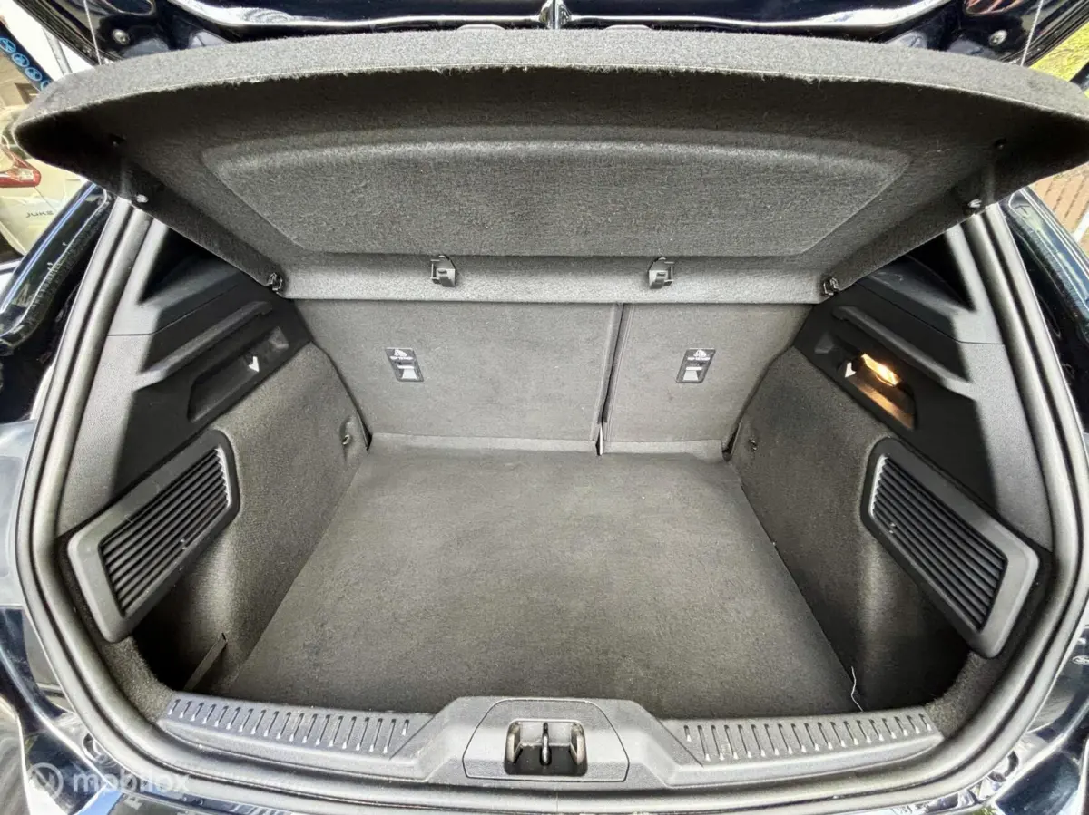 1.5 EcoBoost ST Line. AUTOMAAT, NAVI, CRUISE, CLIMA, XENON
