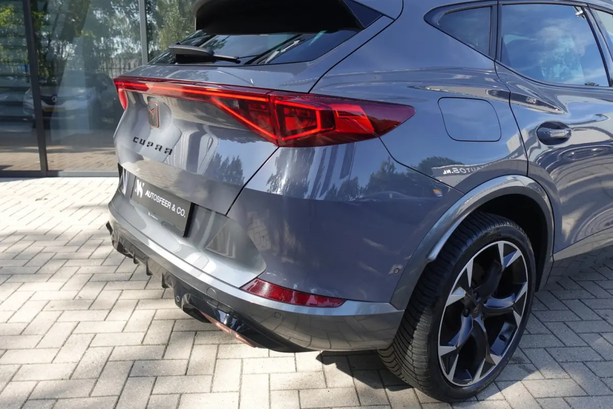 1.4 e-Hybrid VZ Copper PANO 360' KEYLESS'