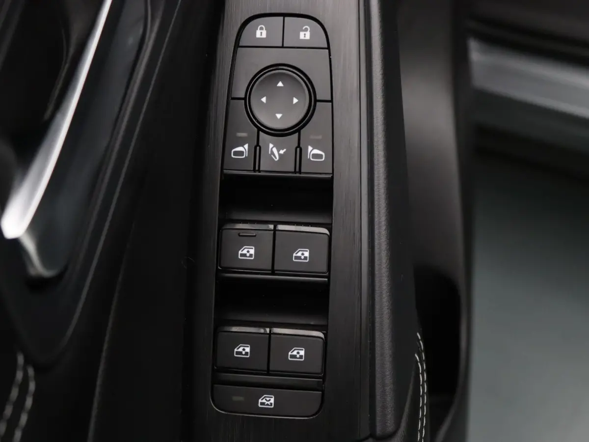 e-Power 190pk Business Edition Apple Carplay/Android Auto
