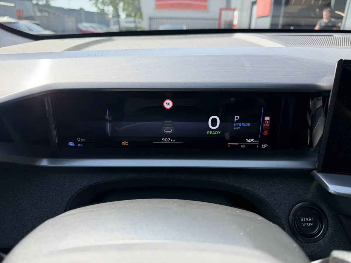 225pk Plug-in-Hybrid Edition (Trekgewicht 1.550kg - LED - Keyless Entry - Navigatie via APP - Automatische Airco - Parkeersensoren V+A - Adaptieve Cruise Controle - 19")