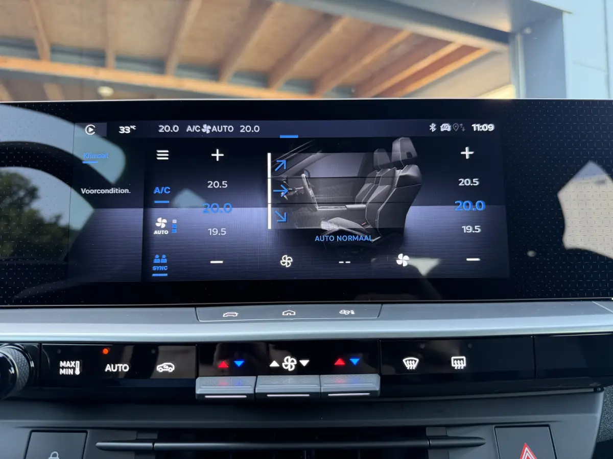 225pk Plug-in-Hybrid Edition (Trekgewicht 1.550kg - LED - Keyless Entry - Navigatie via APP - Automatische Airco - Parkeersensoren V+A - Adaptieve Cruise Controle - 19")