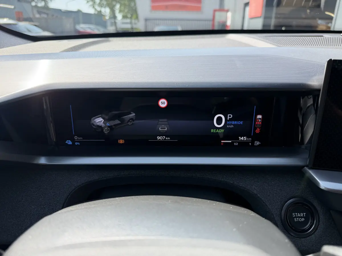 225pk Plug-in-Hybrid Edition (Trekgewicht 1.550kg - LED - Keyless Entry - Navigatie via APP - Automatische Airco - Parkeersensoren V+A - Adaptieve Cruise Controle - 19")