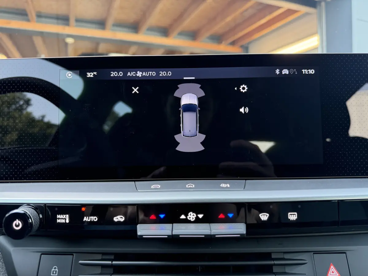 225pk Plug-in-Hybrid Edition (Trekgewicht 1.550kg - LED - Keyless Entry - Navigatie via APP - Automatische Airco - Parkeersensoren V+A - Adaptieve Cruise Controle - 19")