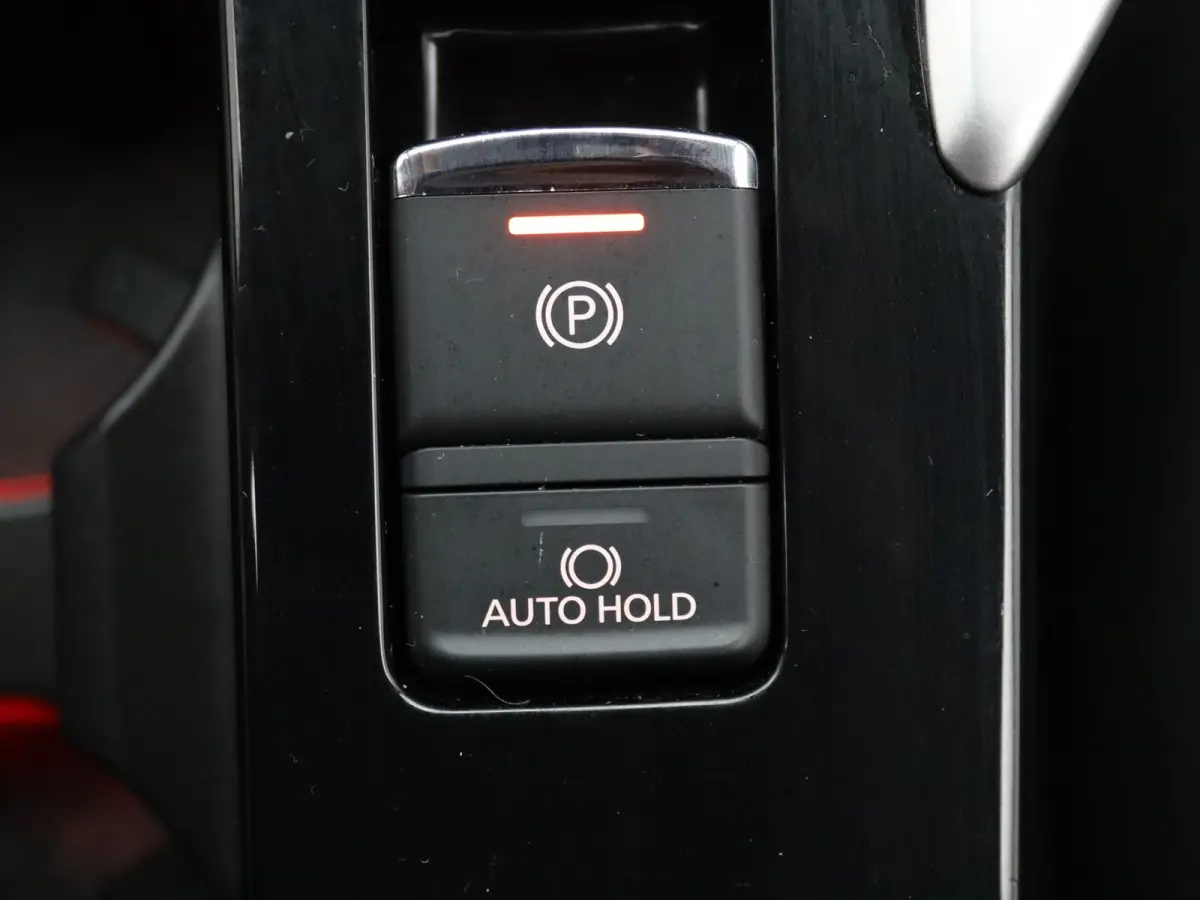 DI-T 165pk First Edition Automaat Trekhaak