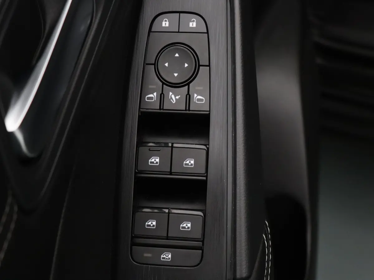 e-Power 190pk Business Edition Apple Carplay/Android Auto