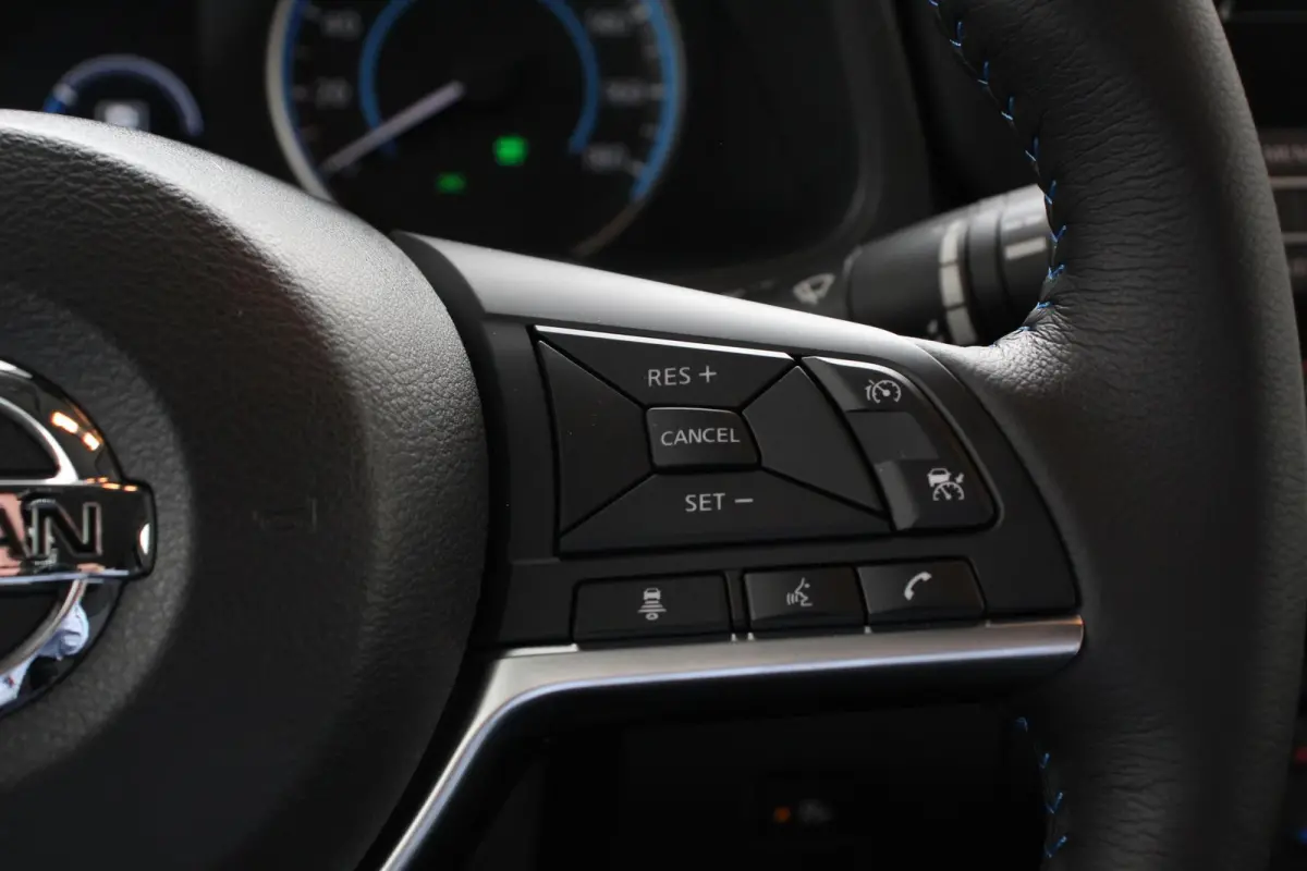 N-Connecta 40 kWh Navigatie Bluetooth Cruise Control Lichtmetalen Velgen
