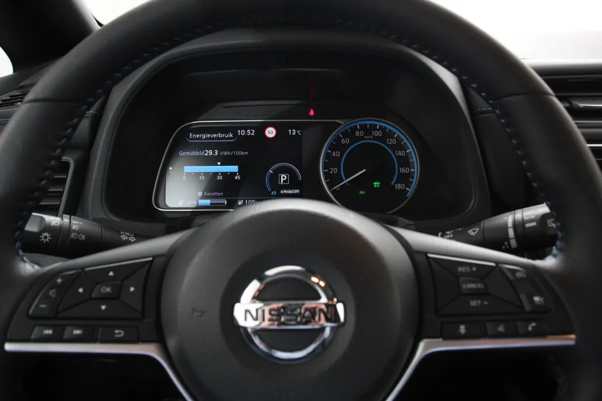 N-Connecta 40 kWh Navigatie Bluetooth Cruise Control Lichtmetalen Velgen