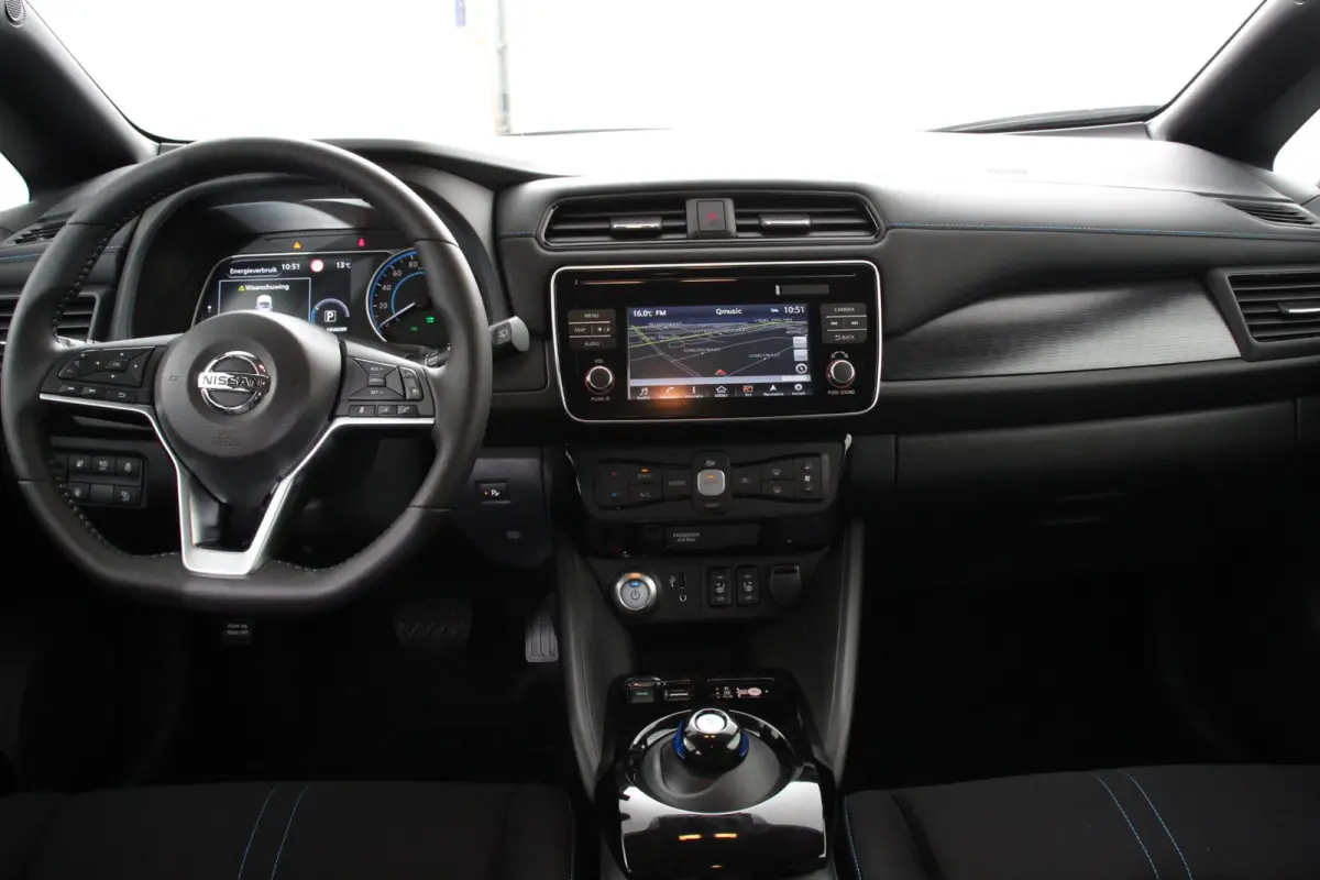 N-Connecta 40 kWh Navigatie Bluetooth Cruise Control Lichtmetalen Velgen