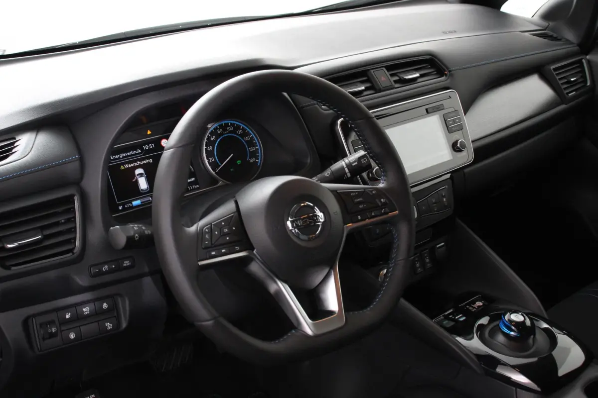 N-Connecta 40 kWh Navigatie Bluetooth Cruise Control Lichtmetalen Velgen