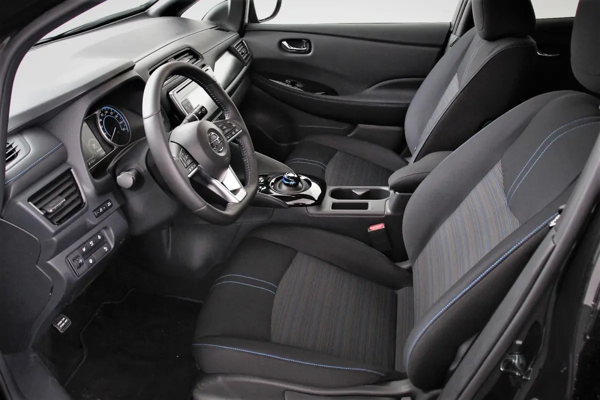 N-Connecta 40 kWh Navigatie Bluetooth Cruise Control Lichtmetalen Velgen
