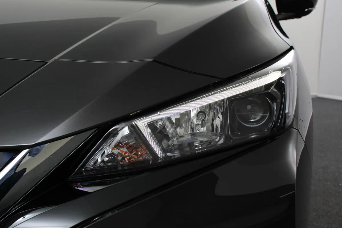 N-Connecta 40 kWh Navigatie Bluetooth Cruise Control Lichtmetalen Velgen