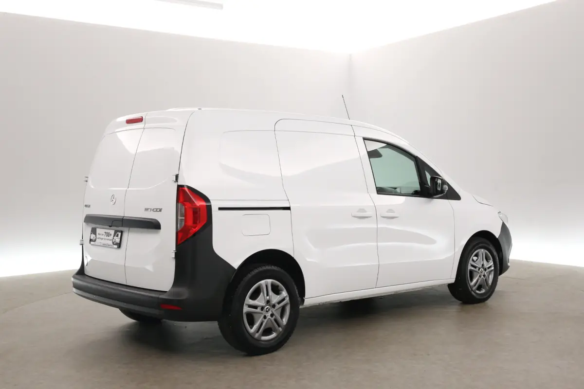 110 CDI 96pk | 3 Zits | Airco | Cruise | Camera | Carplay | LED