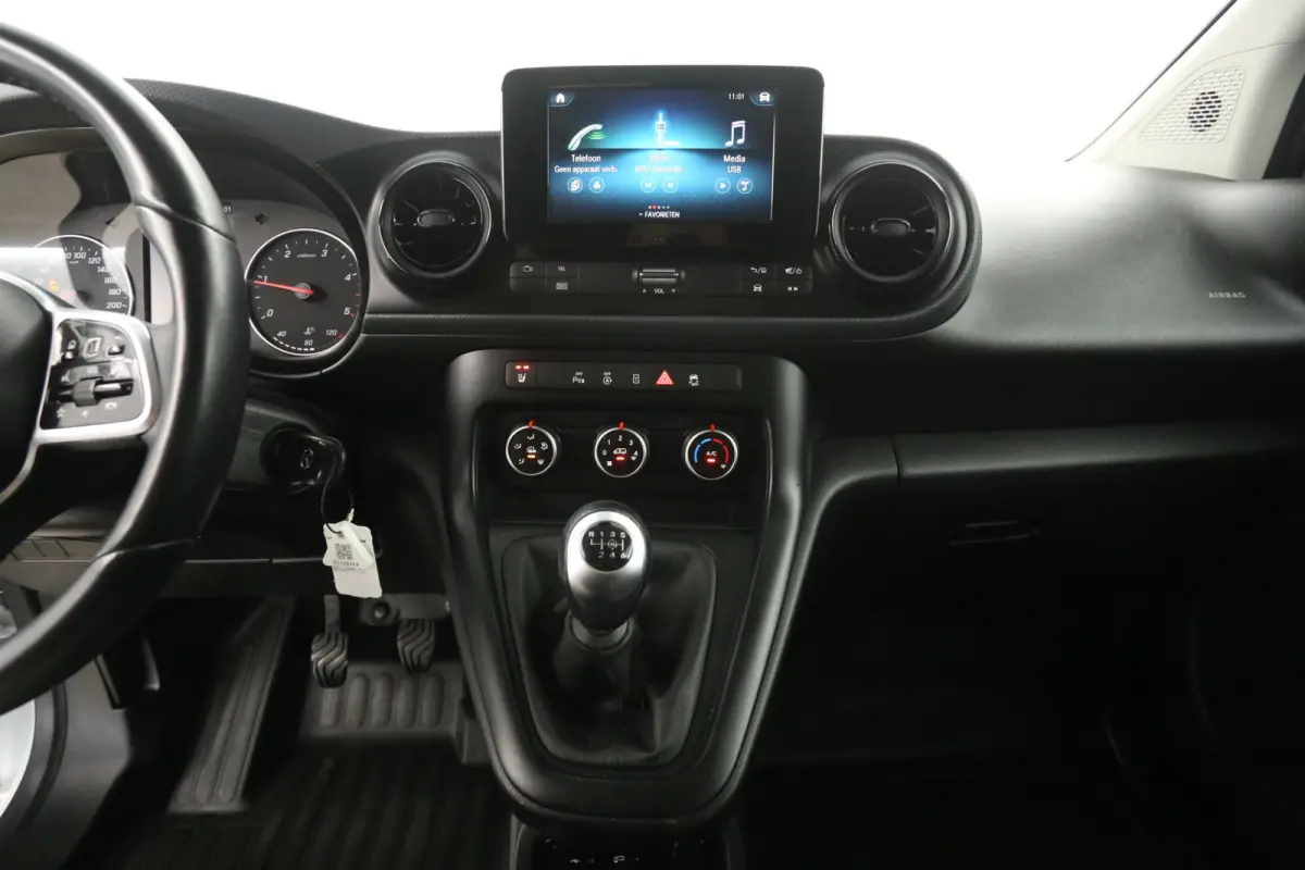 110 CDI 96pk | 3 Zits | Airco | Cruise | Camera | Carplay | LED