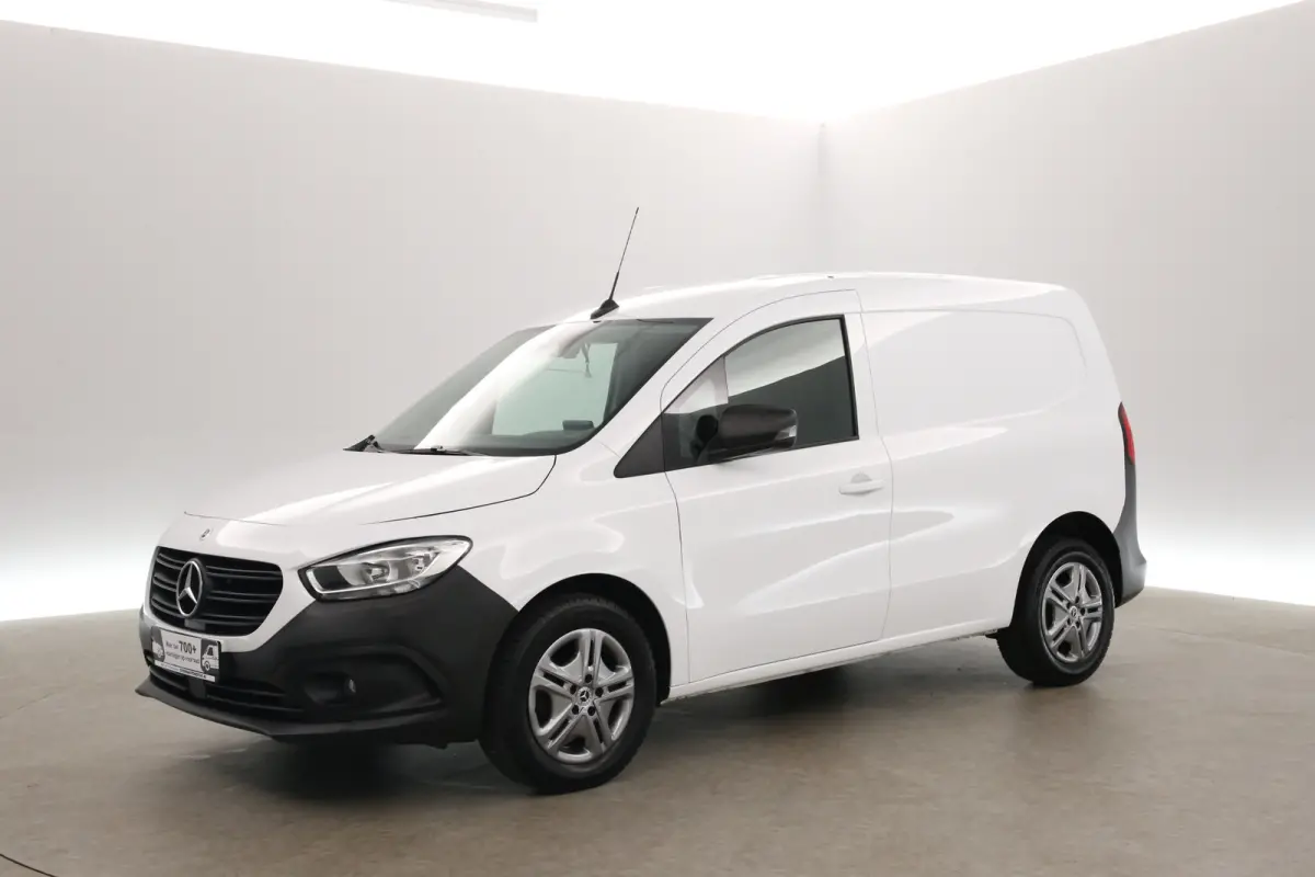 110 CDI 96pk | 3 Zits | Airco | Cruise | Camera | Carplay | LED