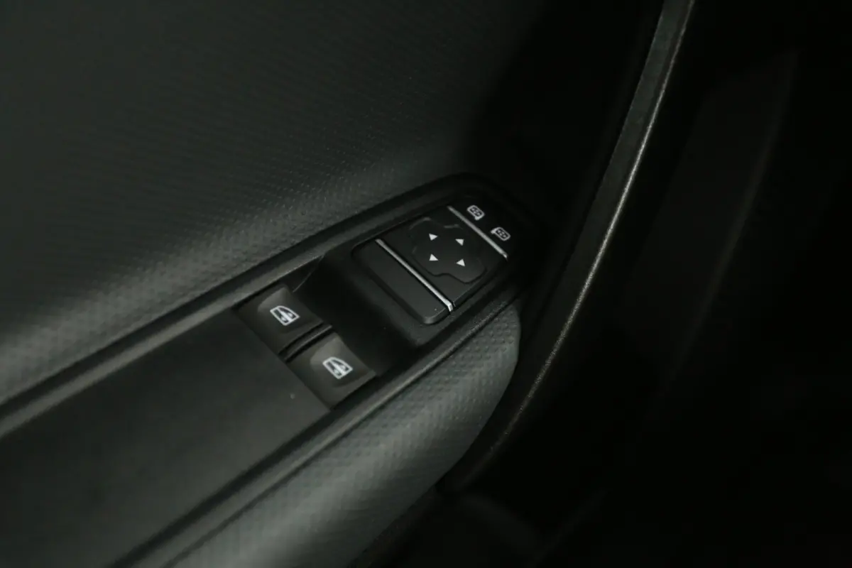 110 CDI 96pk | 3 Zits | Airco | Cruise | Camera | Carplay | LED