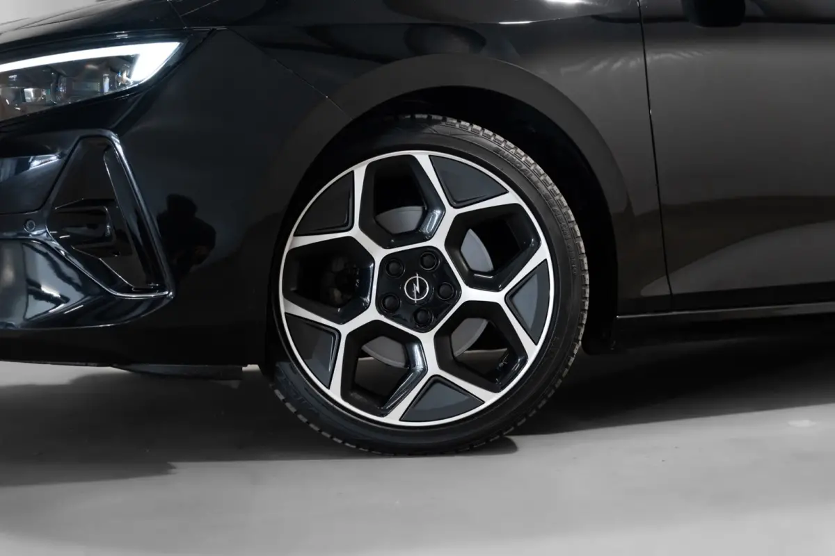 1.2 Ultimate Automaat Volledig uitgerust 2024