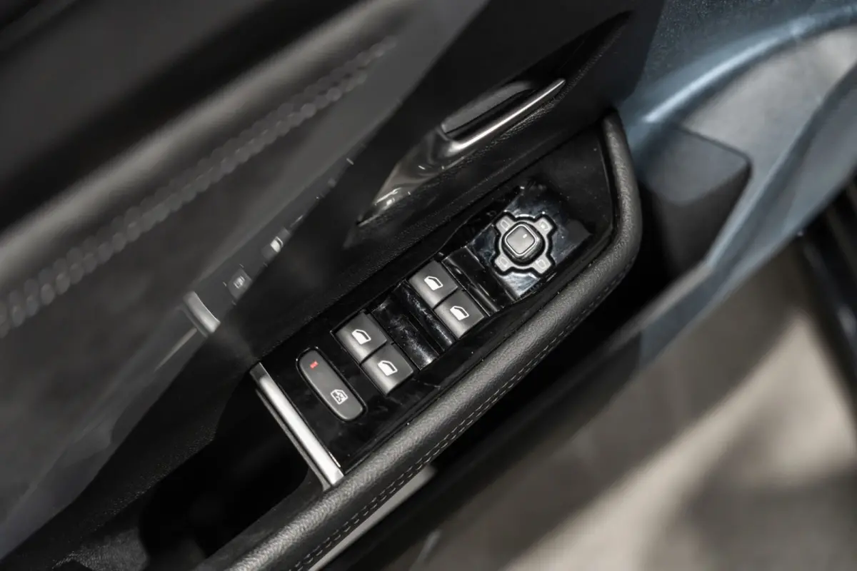 1.2 Ultimate Automaat Volledig uitgerust 2024