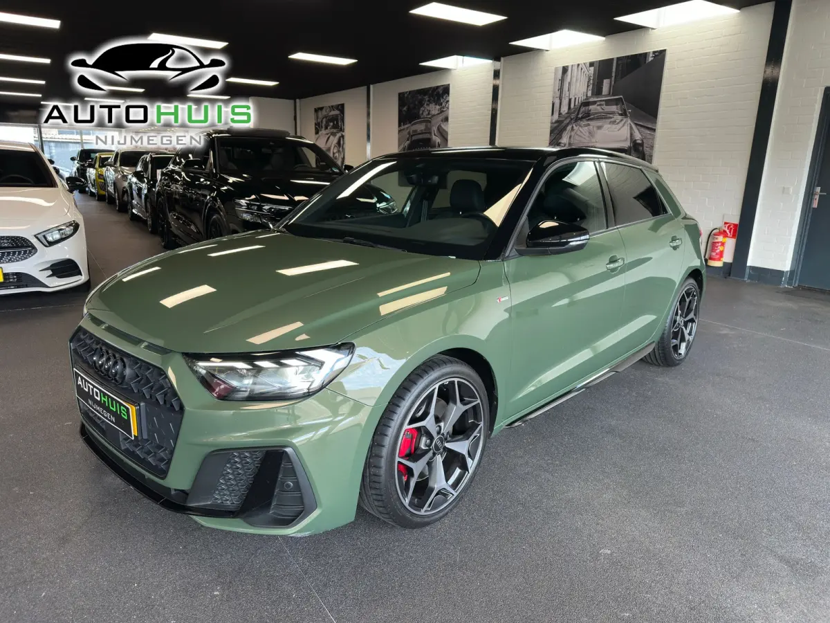 40 TFSI S Line edition one Sonos ACC Half leder