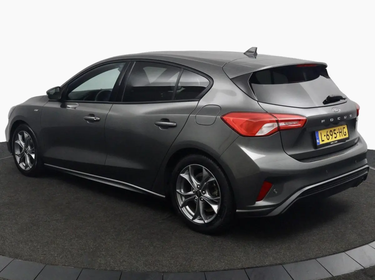 1.0 EcoBoost Hybrid ST Line X Business antraciet