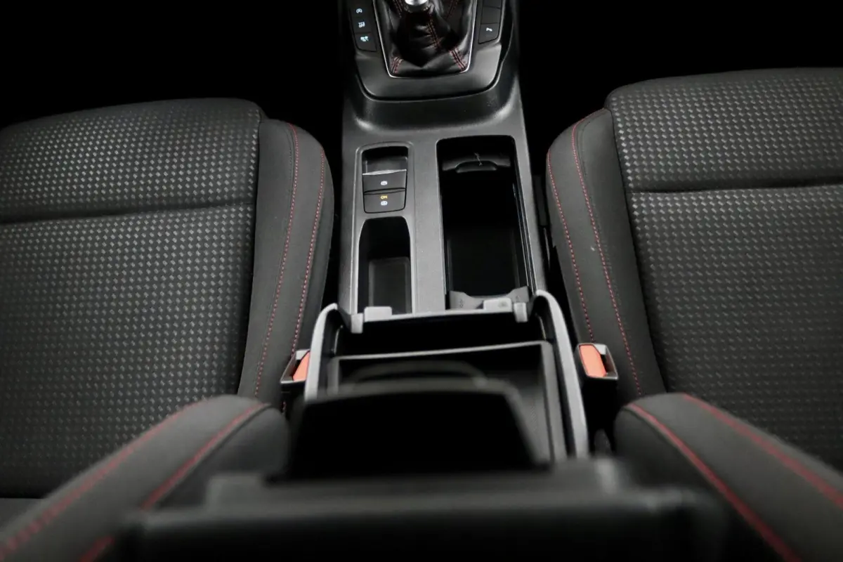 1.0 EcoBoost Hybrid ST Line X Business antraciet