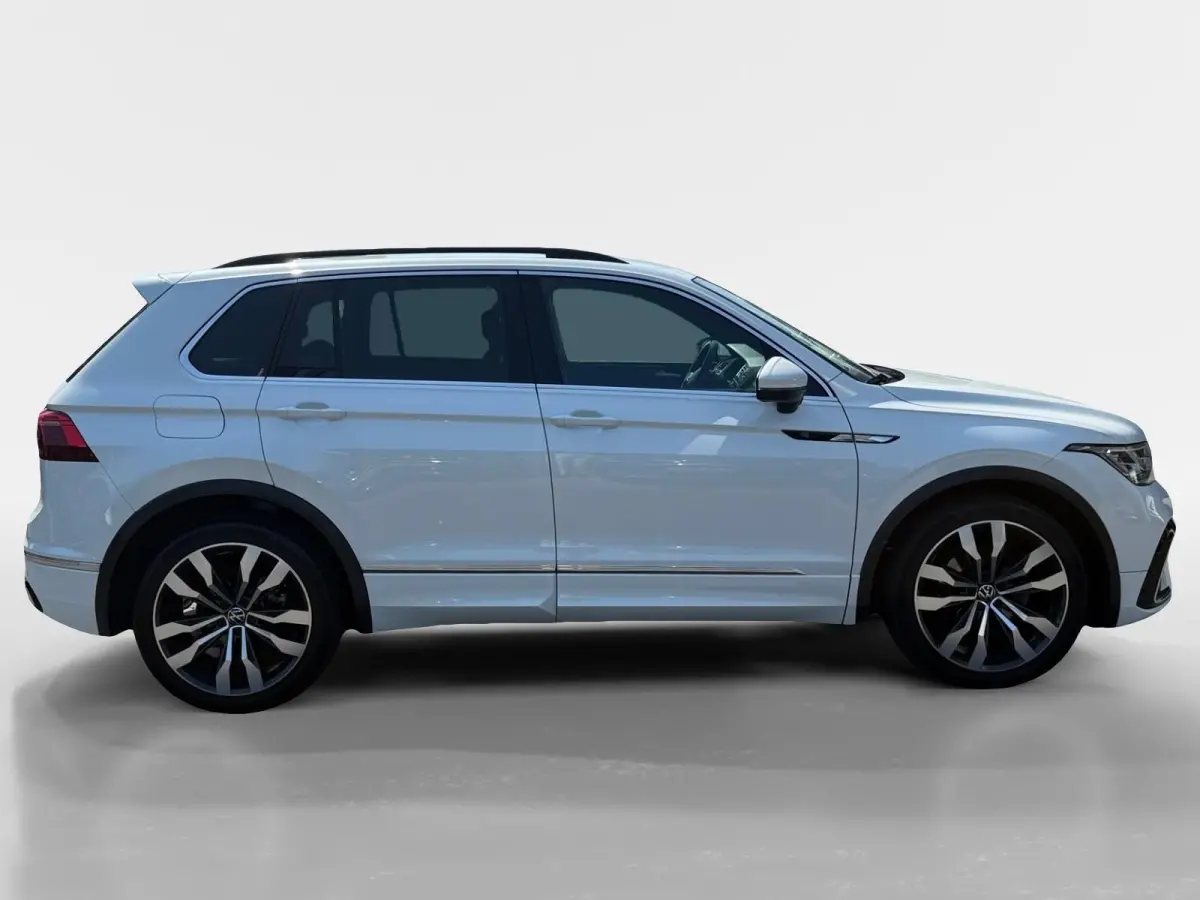 1.5 TSI R-Line Business+ | Automaat | Cruise Control | Climate Control | Digital Dashboard | Stoelverwarming | Stuurverwarming | Navigatie | Parkeersensoren |