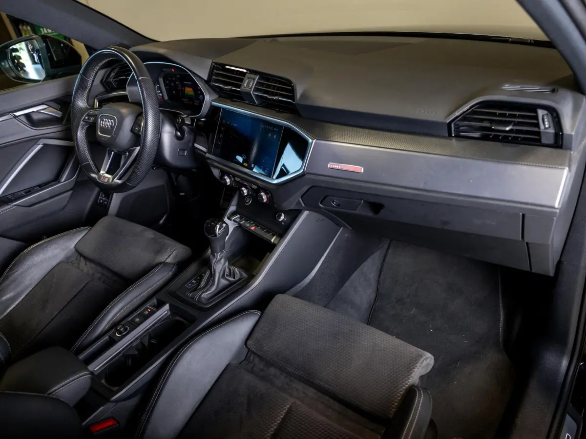 45 TFSI e 2x S-Line edition / 245pk / Panorama dak / Keyless / Sfeerverlichting /