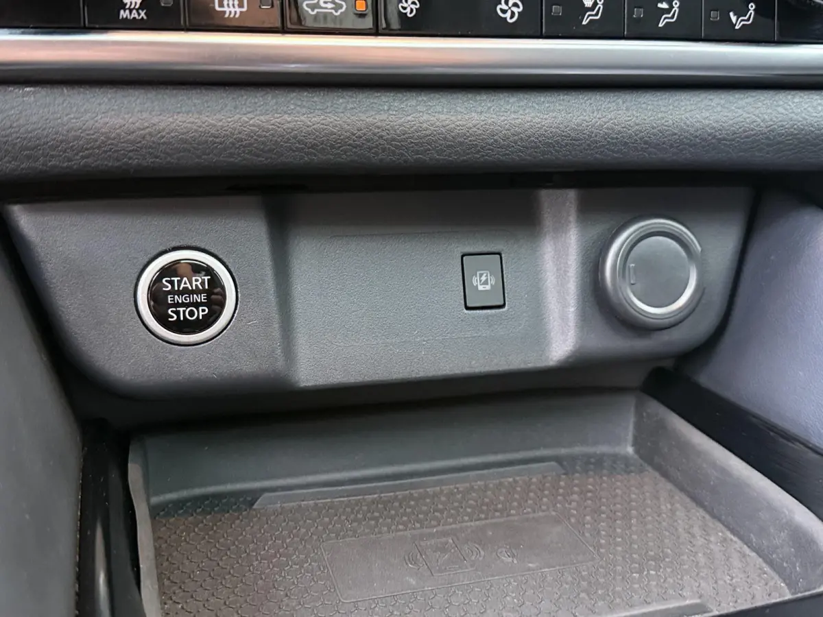 1.3 MHEV Xtronic Tekna Plus | AUTOMAAT | Lederen Bekl. | Panoramadak |